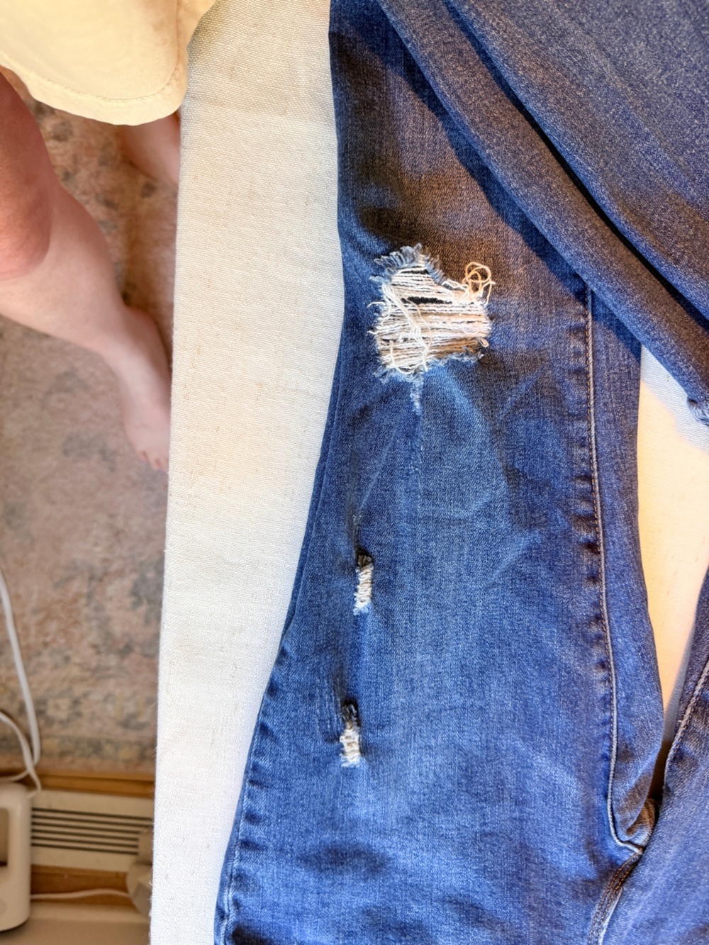 RISEN Distressed Frayed Waist Raw Hem Skinny Jeans Size 29/9 - Picture 4 of 7